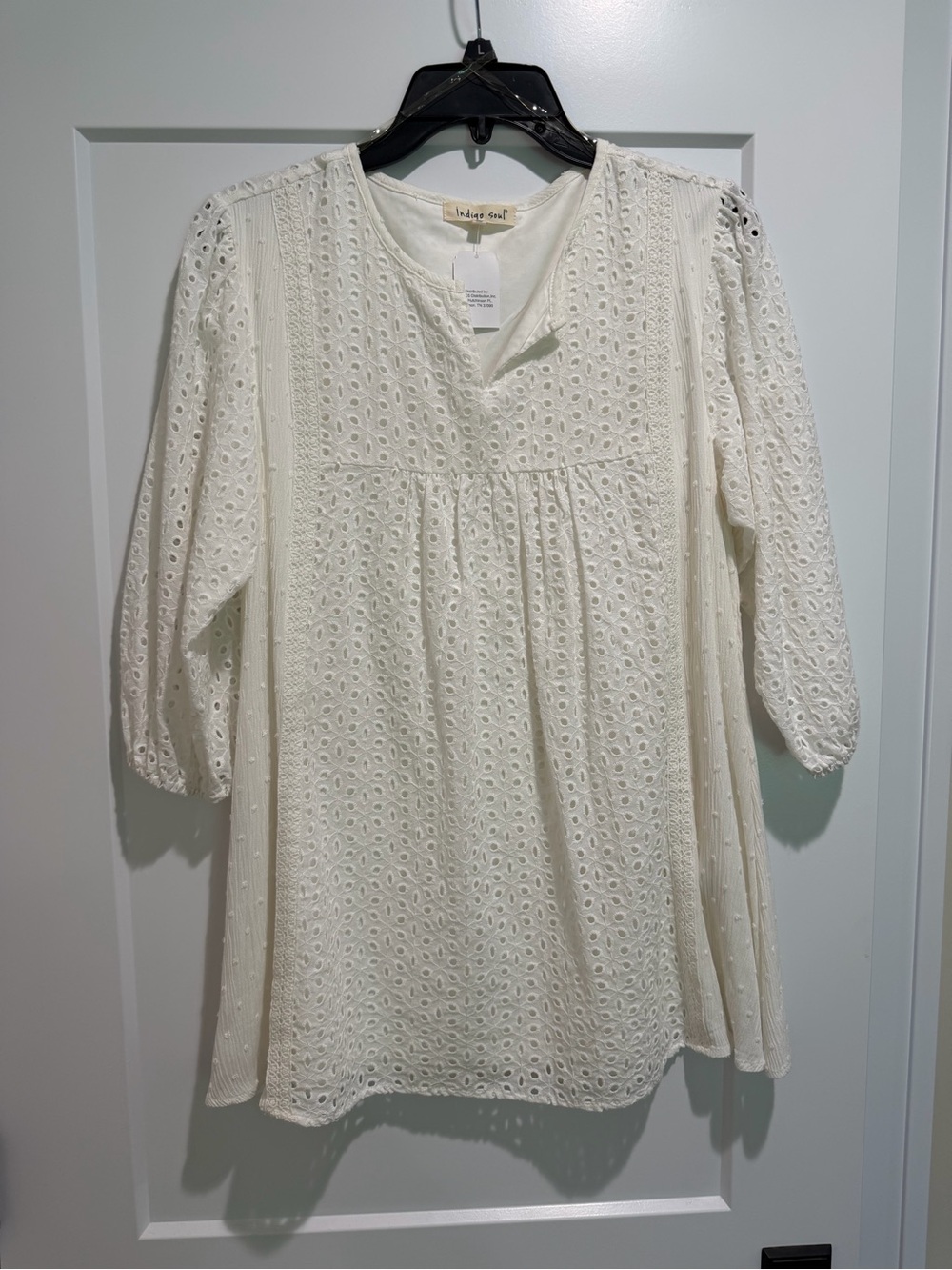 NWT indigo soul Ivory Eyelet Tunic Top Size Medium